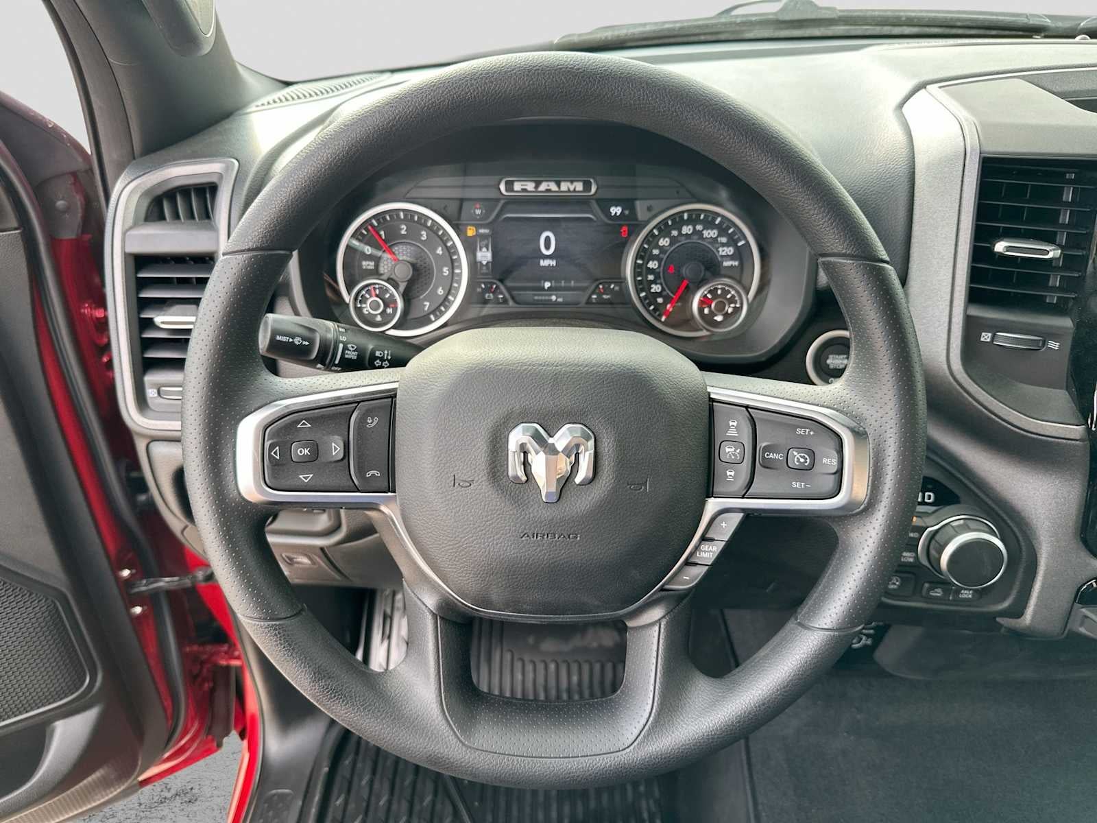 2027 RAM 1500 RAM 1500 WARLOCK CREW CAB 4X4 5'7' BOX