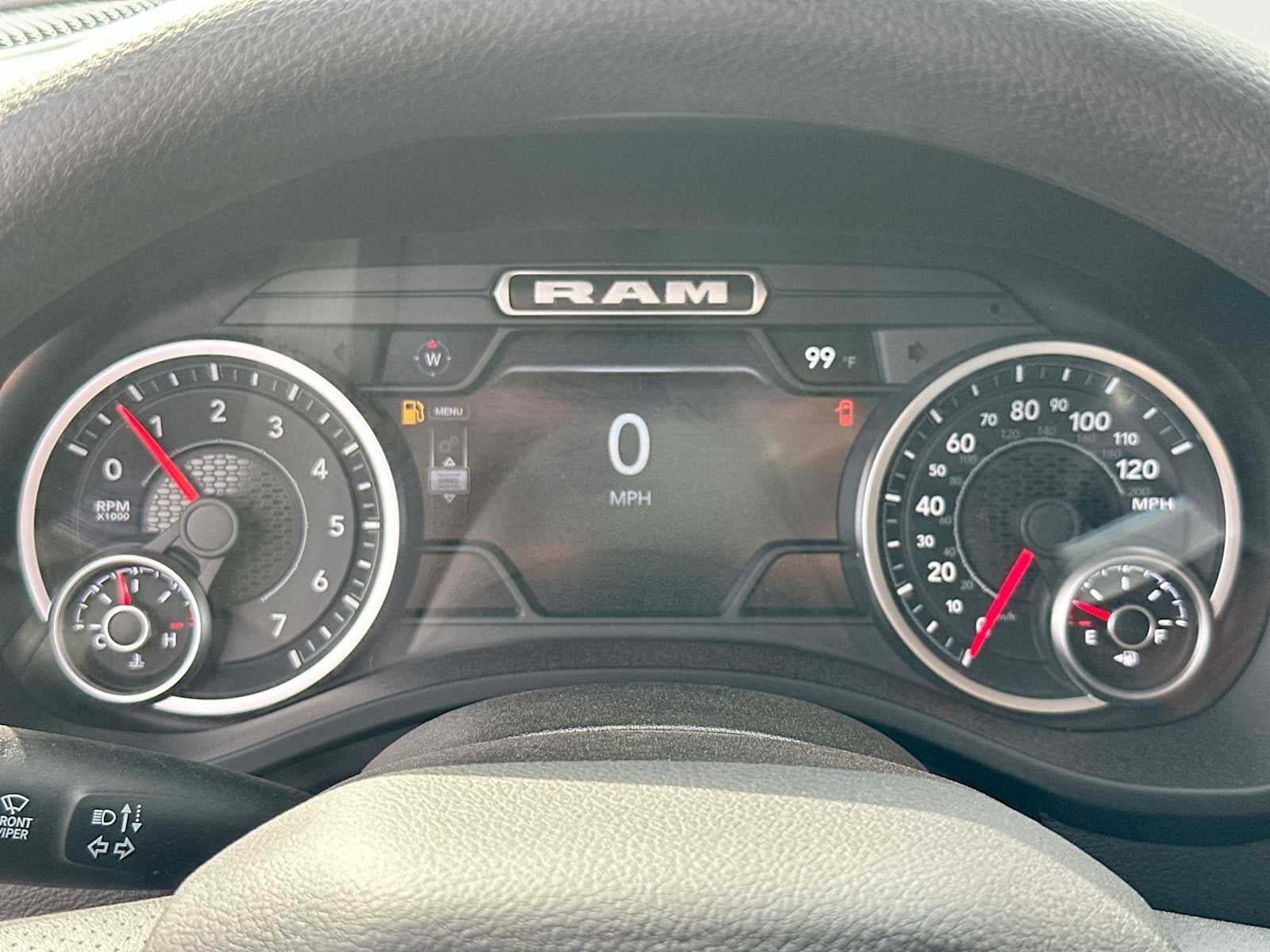 2027 RAM 1500 RAM 1500 WARLOCK CREW CAB 4X4 5'7' BOX