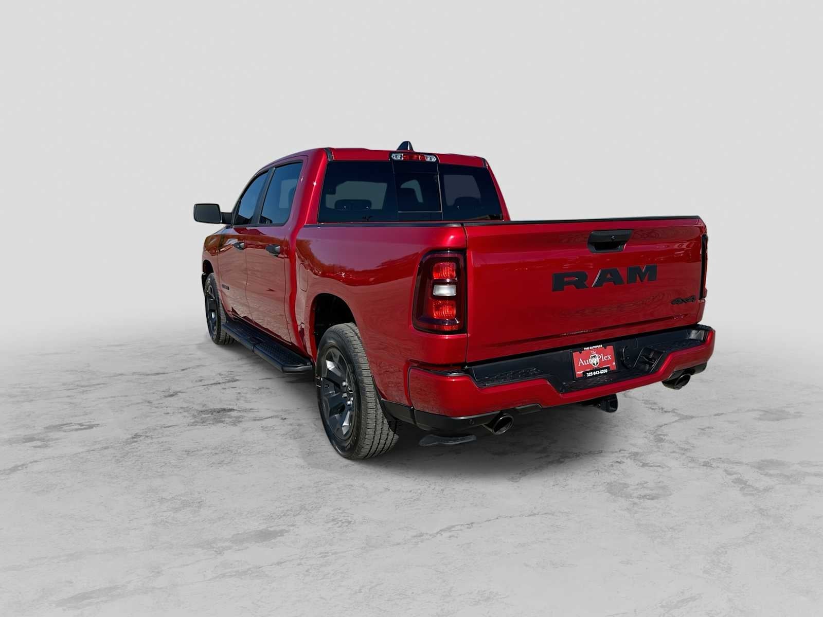 2026 RAM 1500 RAM 1500 EXPRESS CREW CAB 4X4 5'7' BOX