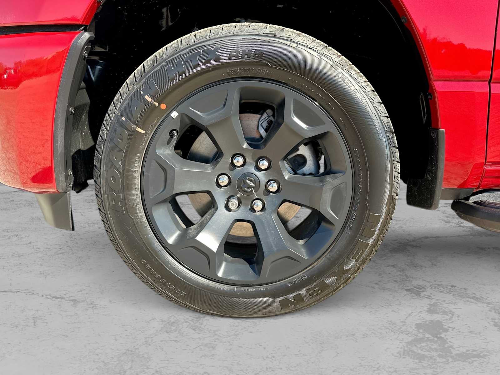 2026 RAM 1500 RAM 1500 EXPRESS CREW CAB 4X4 5'7' BOX