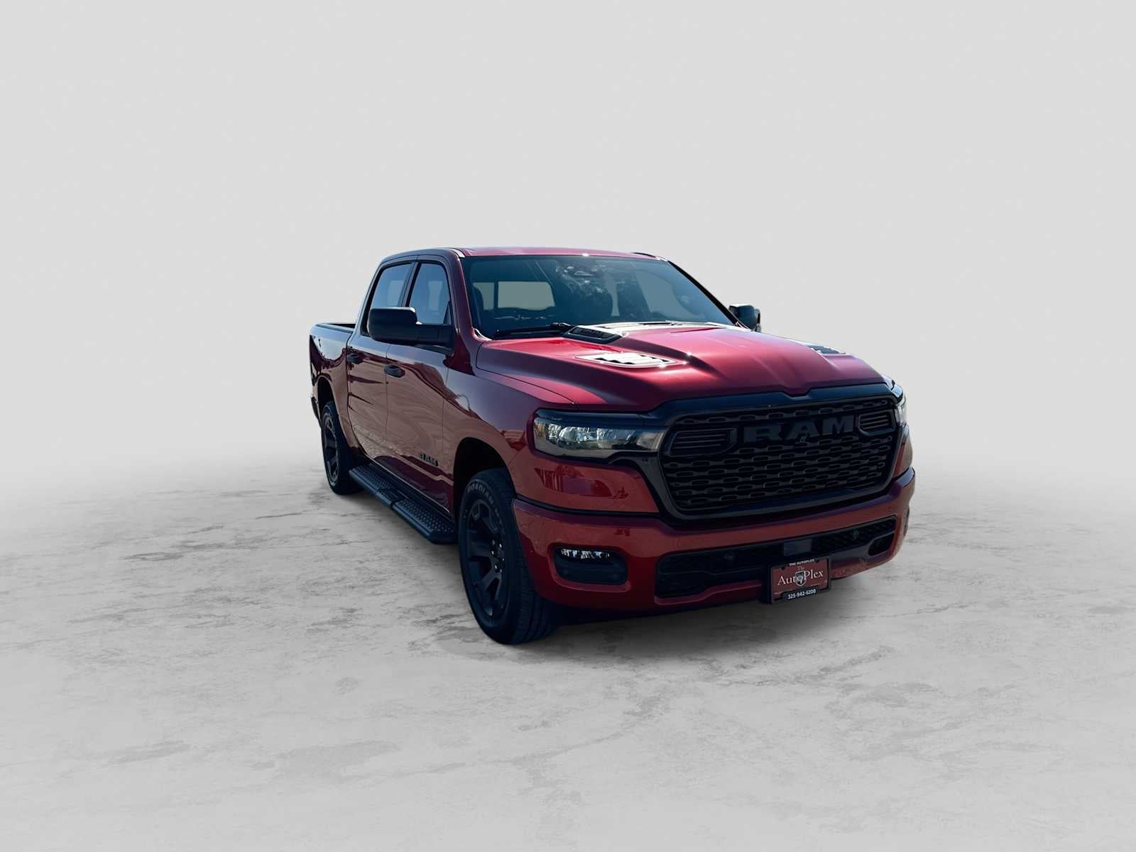 2026 RAM 1500 RAM 1500 EXPRESS CREW CAB 4X4 5'7' BOX