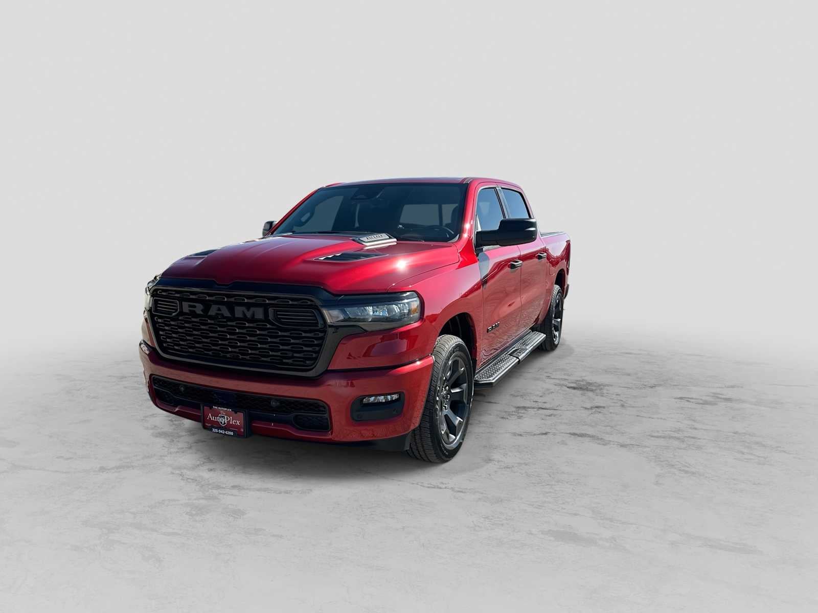 2026 RAM 1500 RAM 1500 EXPRESS CREW CAB 4X4 5'7' BOX