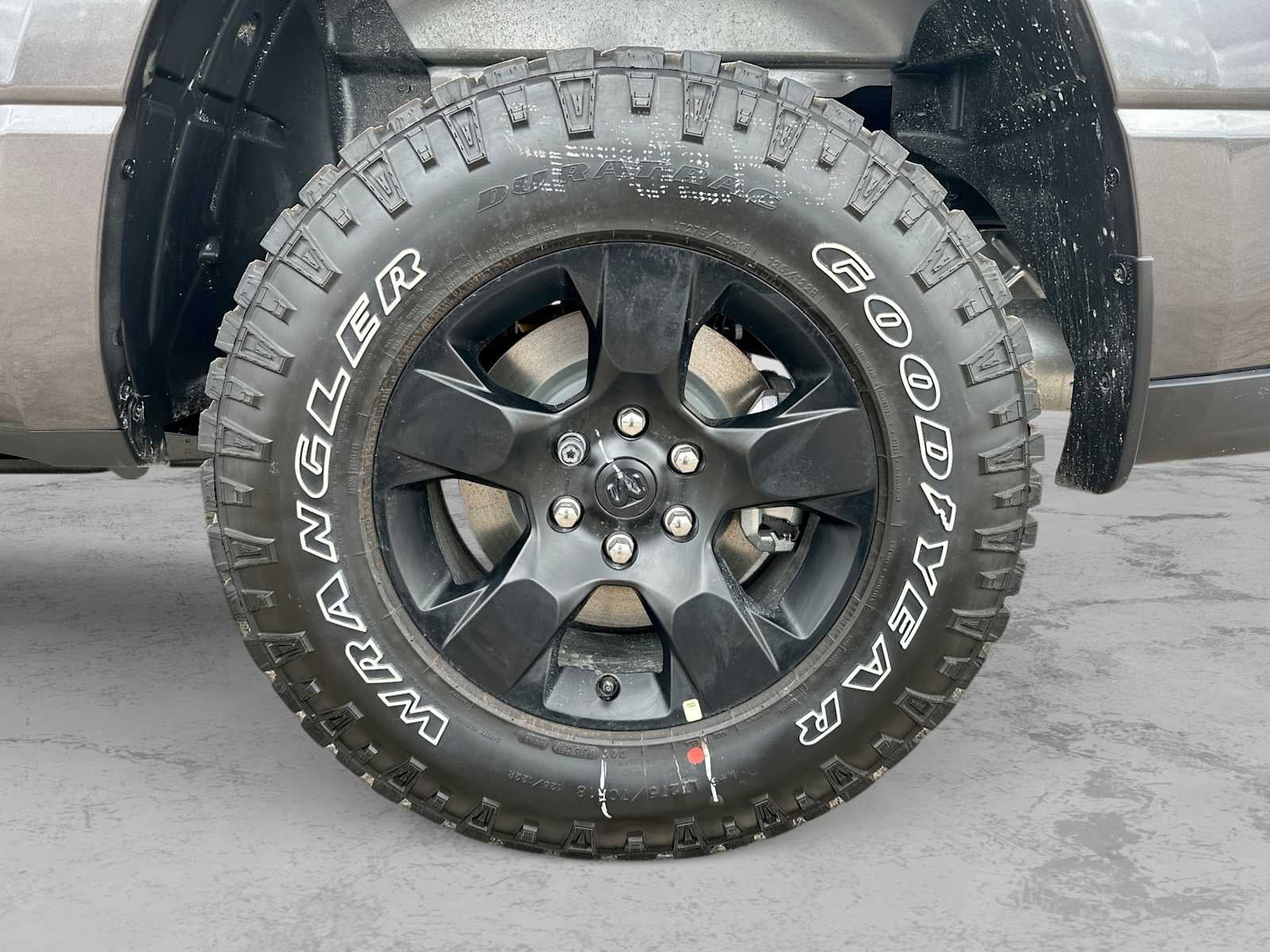 2027 RAM 1500 RAM 1500 WARLOCK CREW CAB 4X4 5'7' BOX