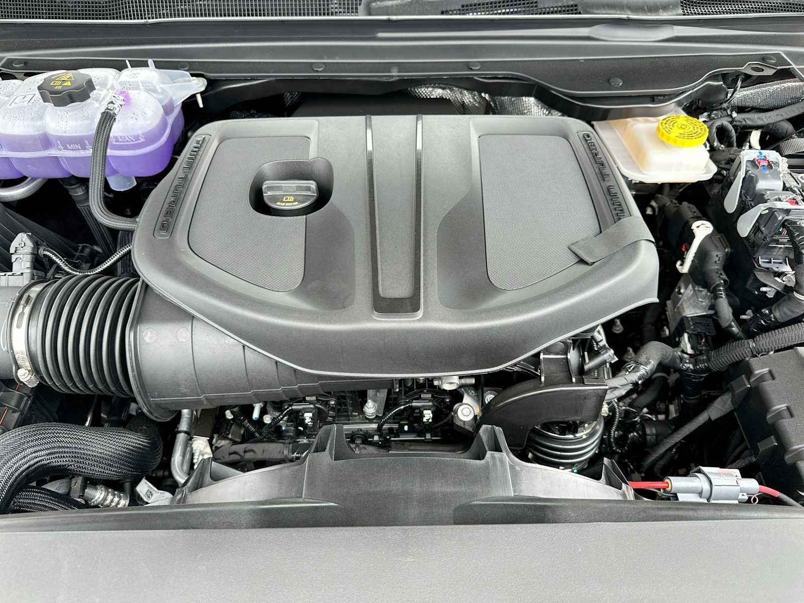 2027 RAM 1500 RAM 1500 WARLOCK CREW CAB 4X4 5'7' BOX