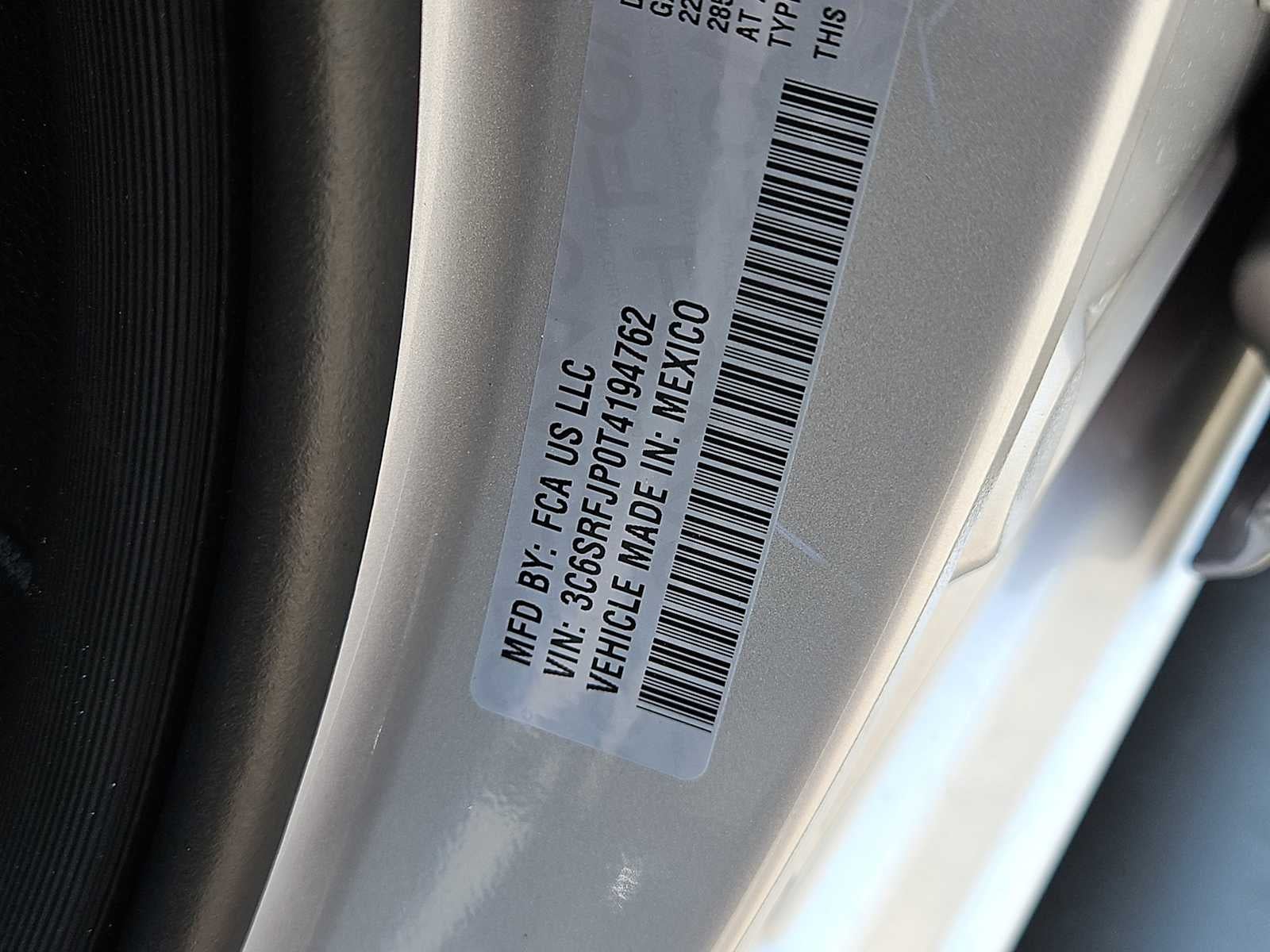 2026 RAM 1500 RAM 1500 LARAMIE CREW CAB 4X4 5'7' BOX