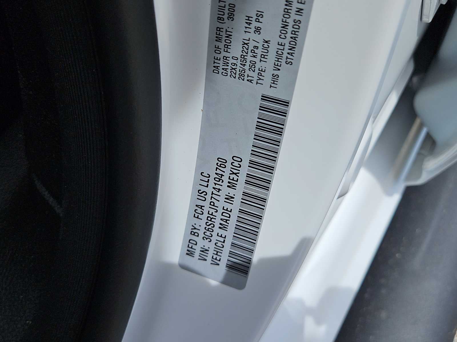 2026 RAM 1500 RAM 1500 LARAMIE CREW CAB 4X4 5'7' BOX