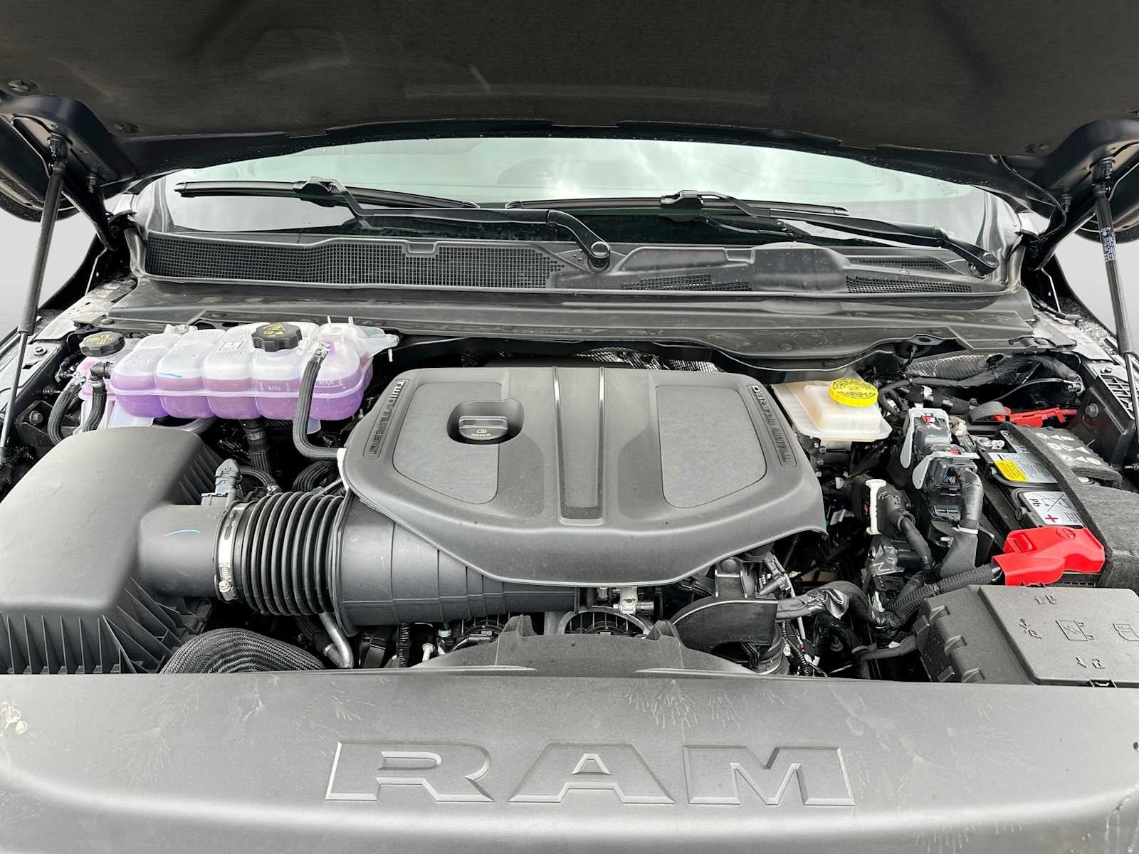 2026 RAM 1500 RAM 1500 LARAMIE CREW CAB 4X4 5'7' BOX