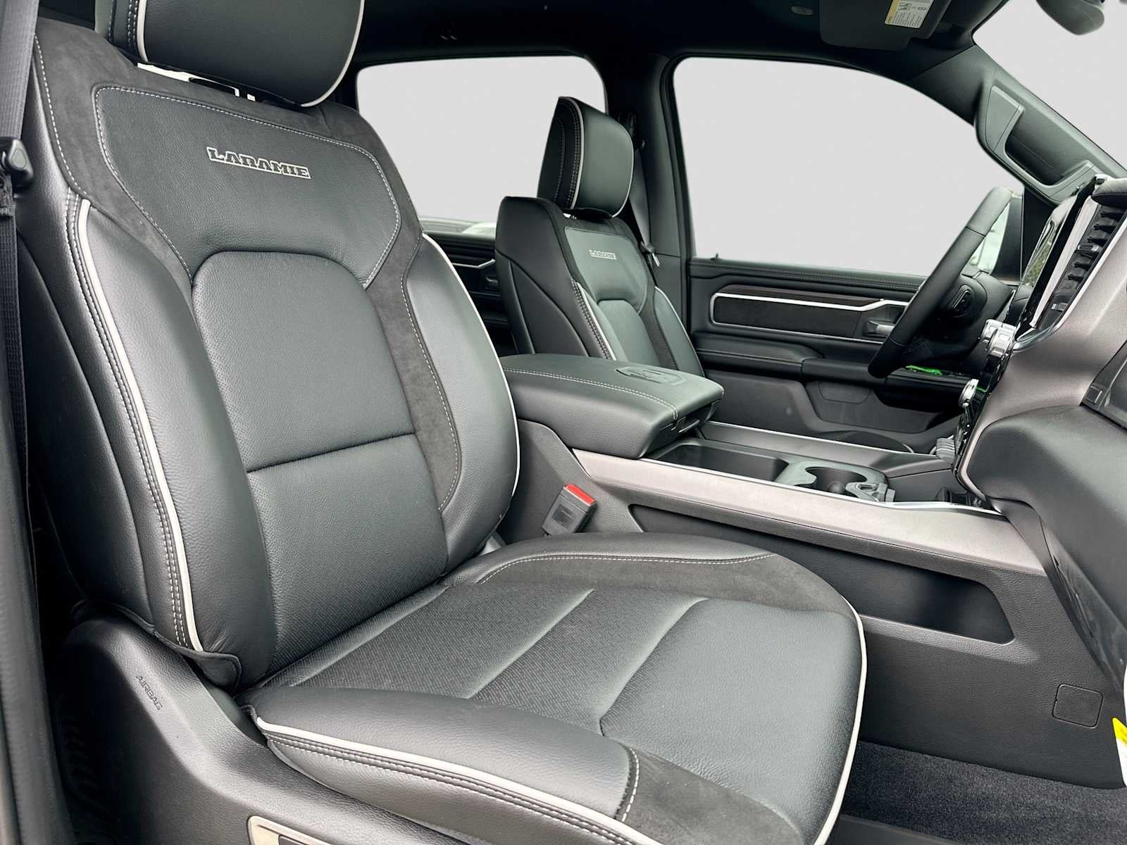 2026 RAM 1500 RAM 1500 LARAMIE CREW CAB 4X4 5'7' BOX