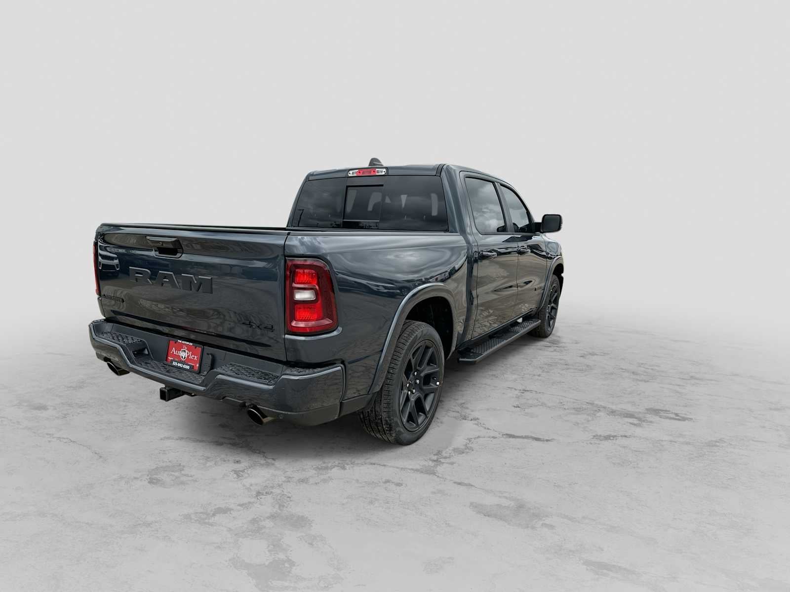 2026 RAM 1500 RAM 1500 LARAMIE CREW CAB 4X4 5'7' BOX