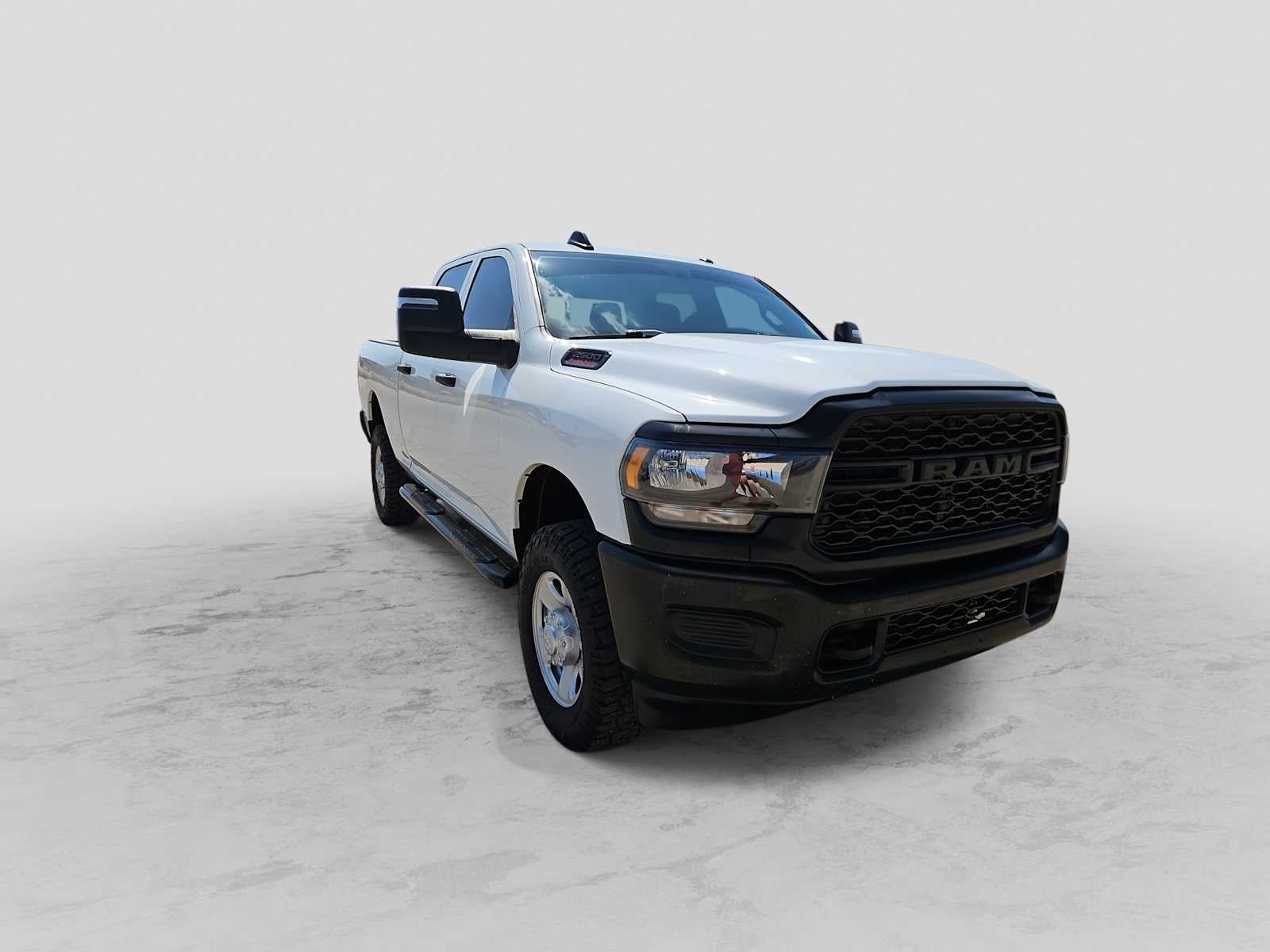 2023 RAM 2500 Tradesman Crew Cab 4x4 6'4' Box