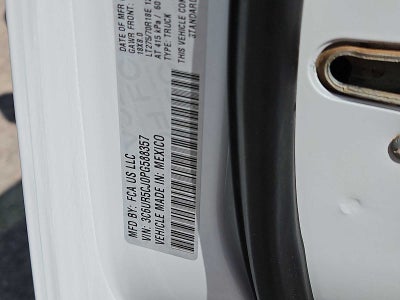 2023 RAM 2500 Tradesman Crew Cab 4x4 6'4' Box