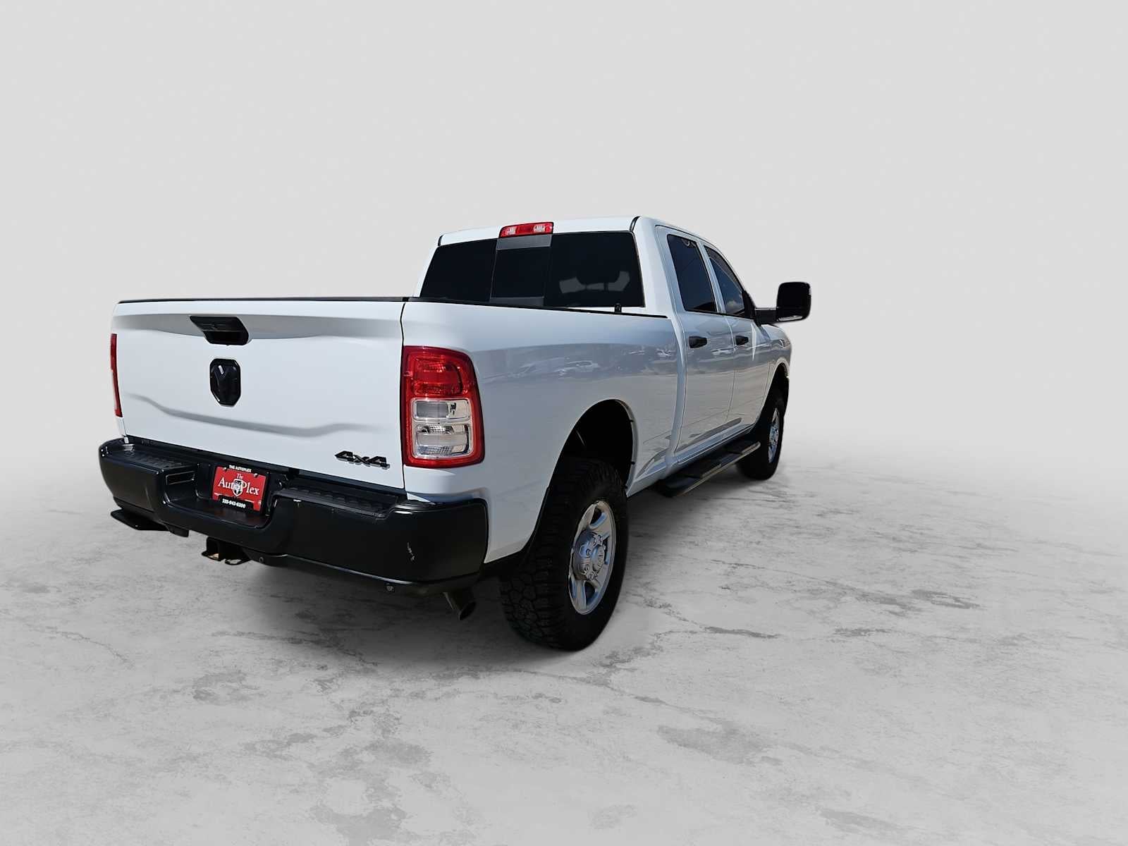 2023 RAM 2500 Tradesman Crew Cab 4x4 6'4' Box