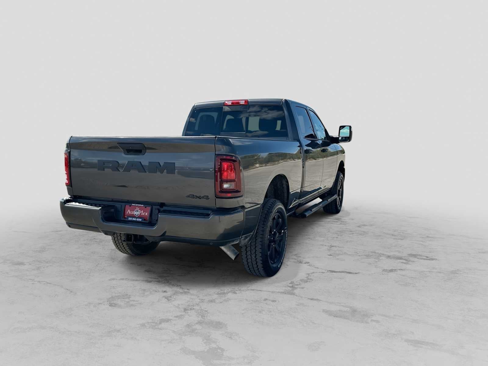 2027 RAM 2500 RAM 2500 BLACK EXPRESS CREW CAB 4X4 6'4' BOX