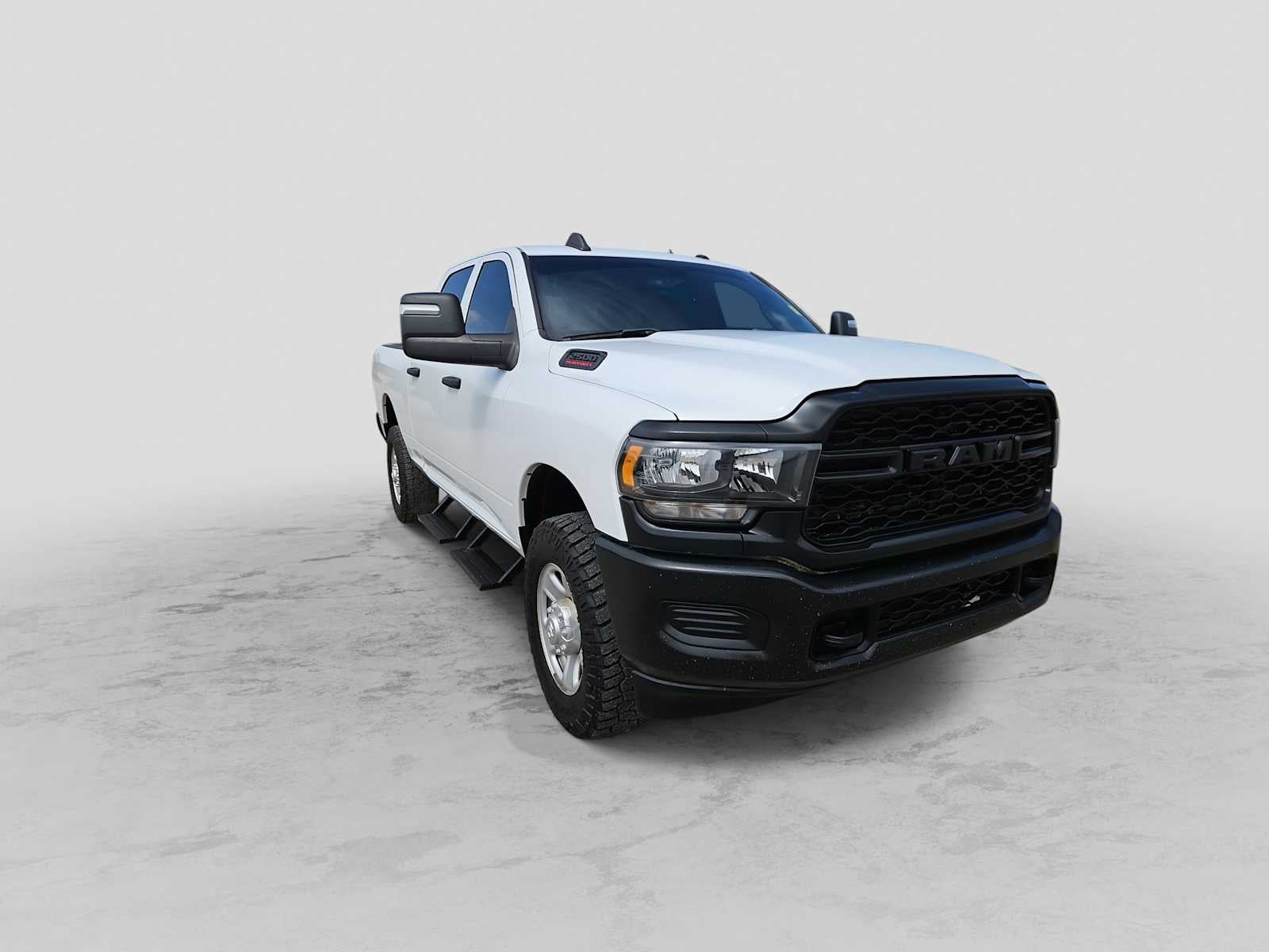 2023 RAM 2500 Tradesman Crew Cab 4x4 6'4' Box
