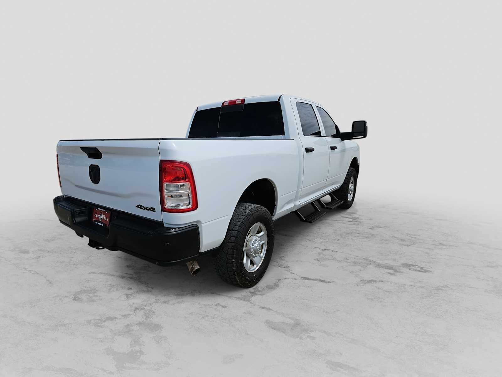 2023 RAM 2500 Tradesman Crew Cab 4x4 6'4' Box