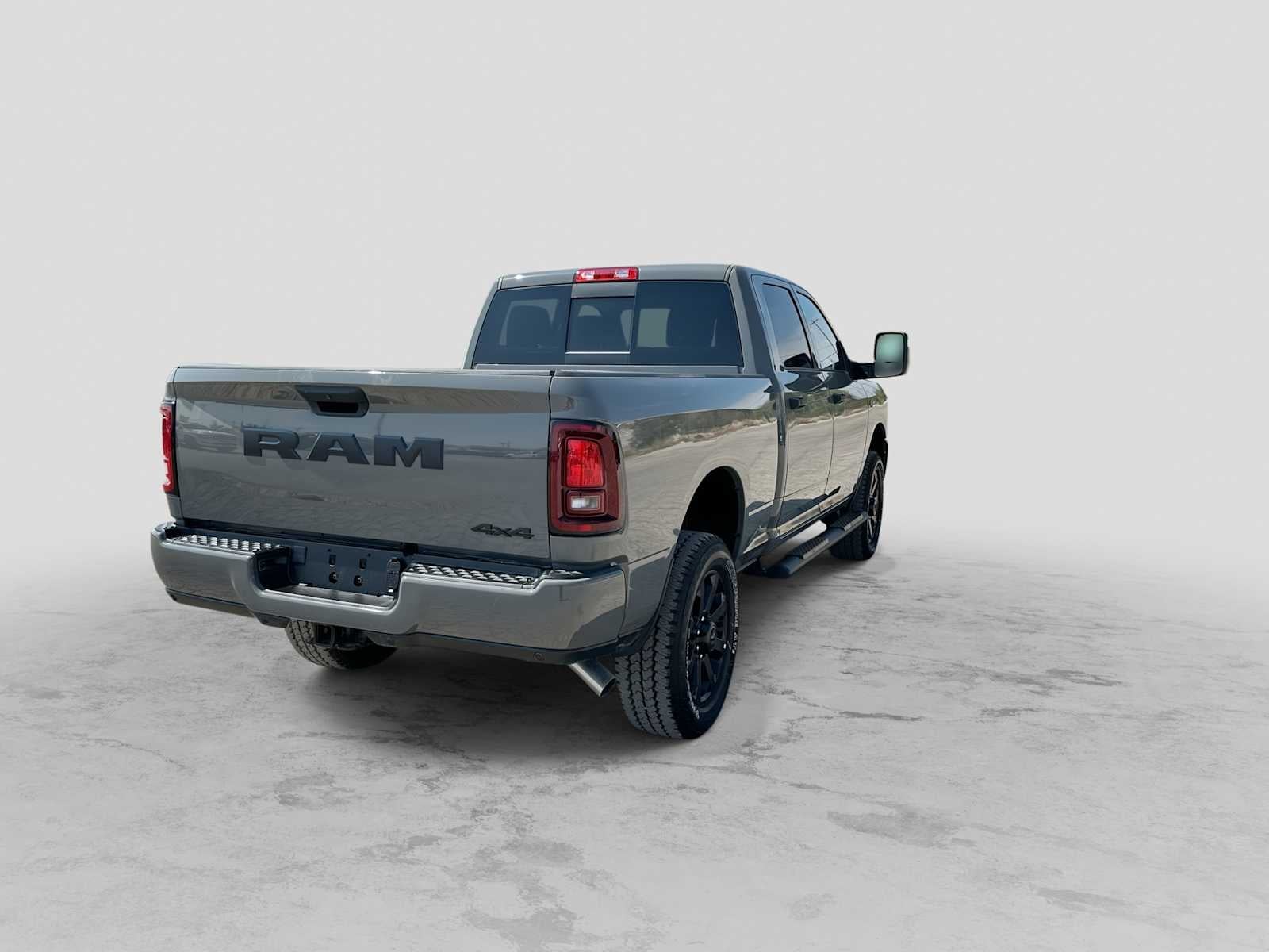 2027 RAM 2500 RAM 2500 BLACK EXPRESS CREW CAB 4X4 6'4' BOX