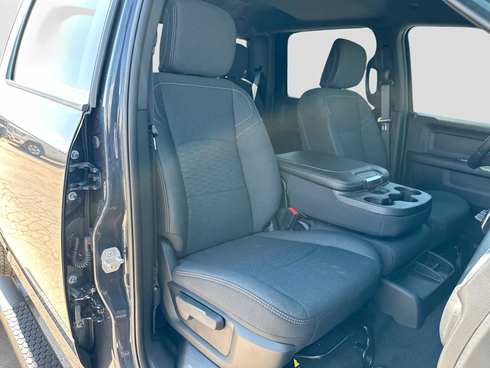 2027 RAM 2500 Black Express