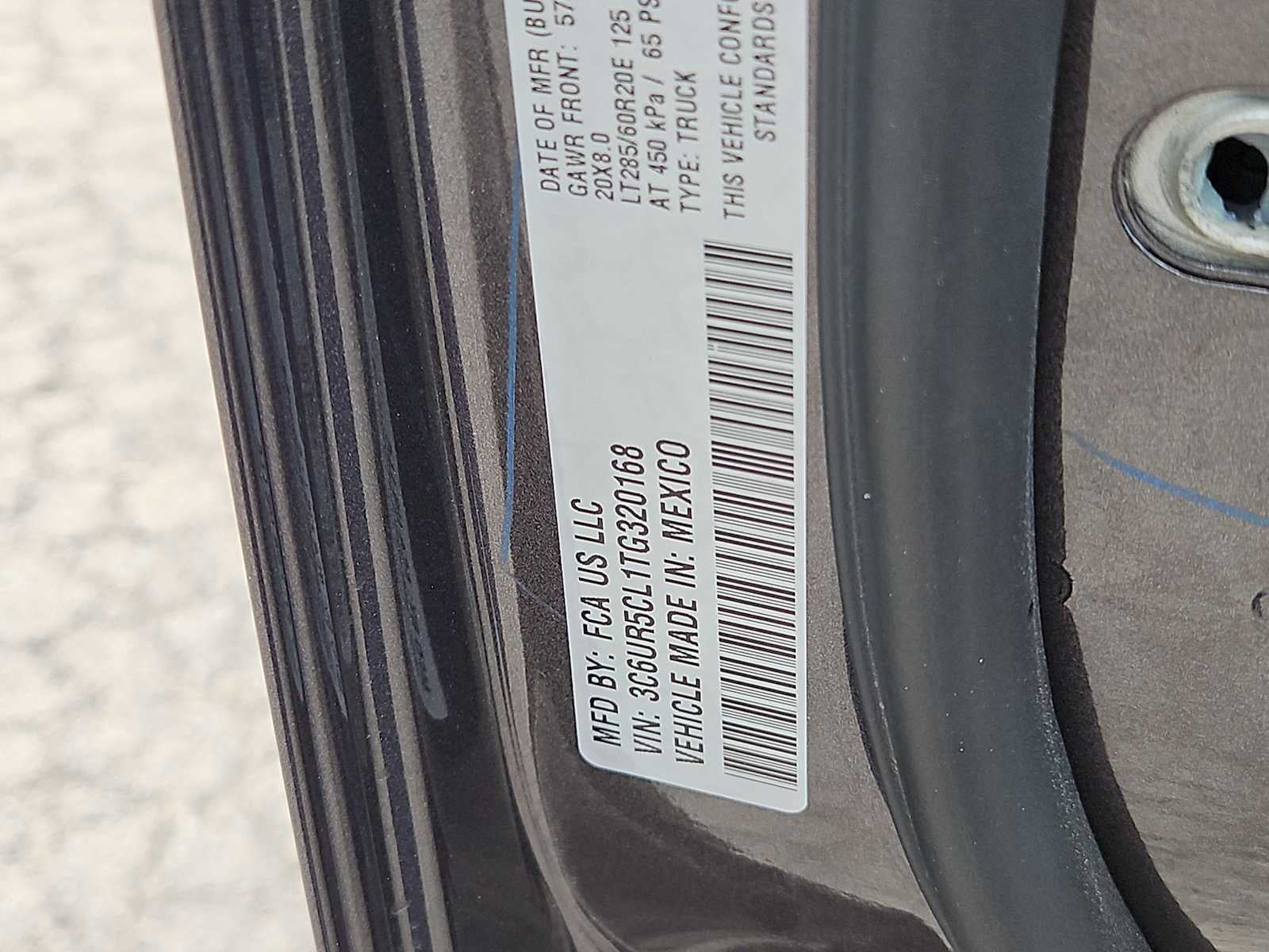 2026 RAM 2500 RAM 2500 BLACK EXPRESS CREW CAB 4X4 6'4' BOX