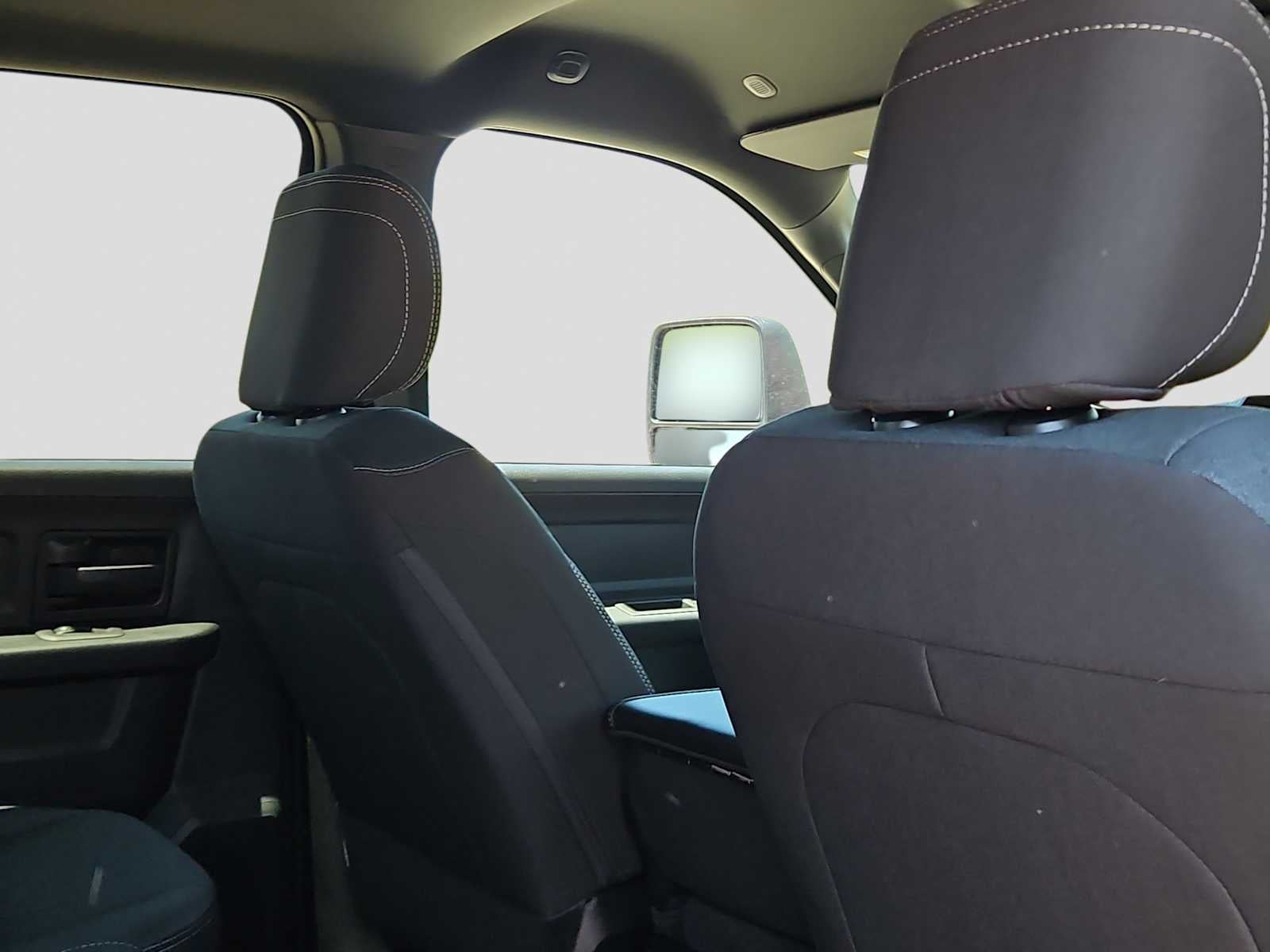 2026 RAM 2500 RAM 2500 BLACK EXPRESS CREW CAB 4X4 6'4' BOX