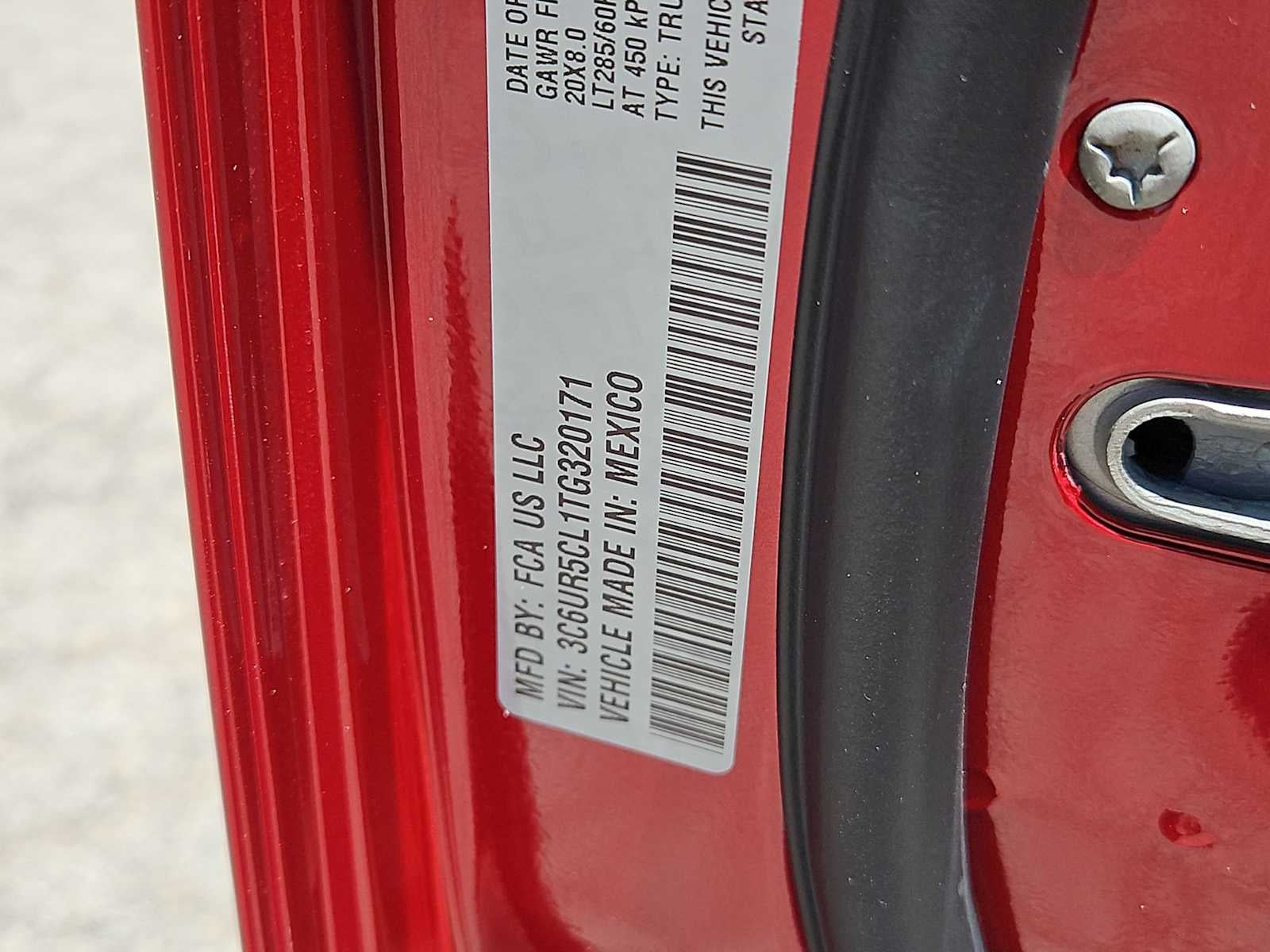 2026 RAM 2500 RAM 2500 BLACK EXPRESS CREW CAB 4X4 6'4' BOX