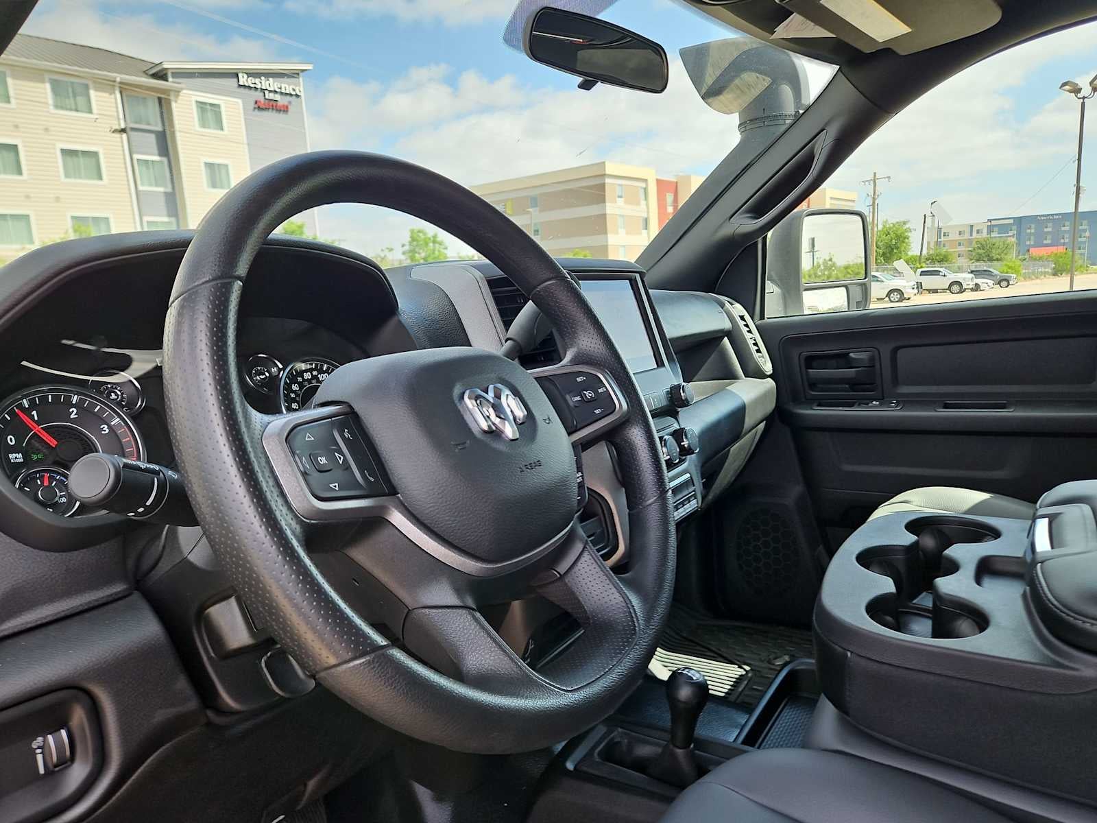 2024 RAM 2500 Tradesman 4x4 Crew Cab 64 Box