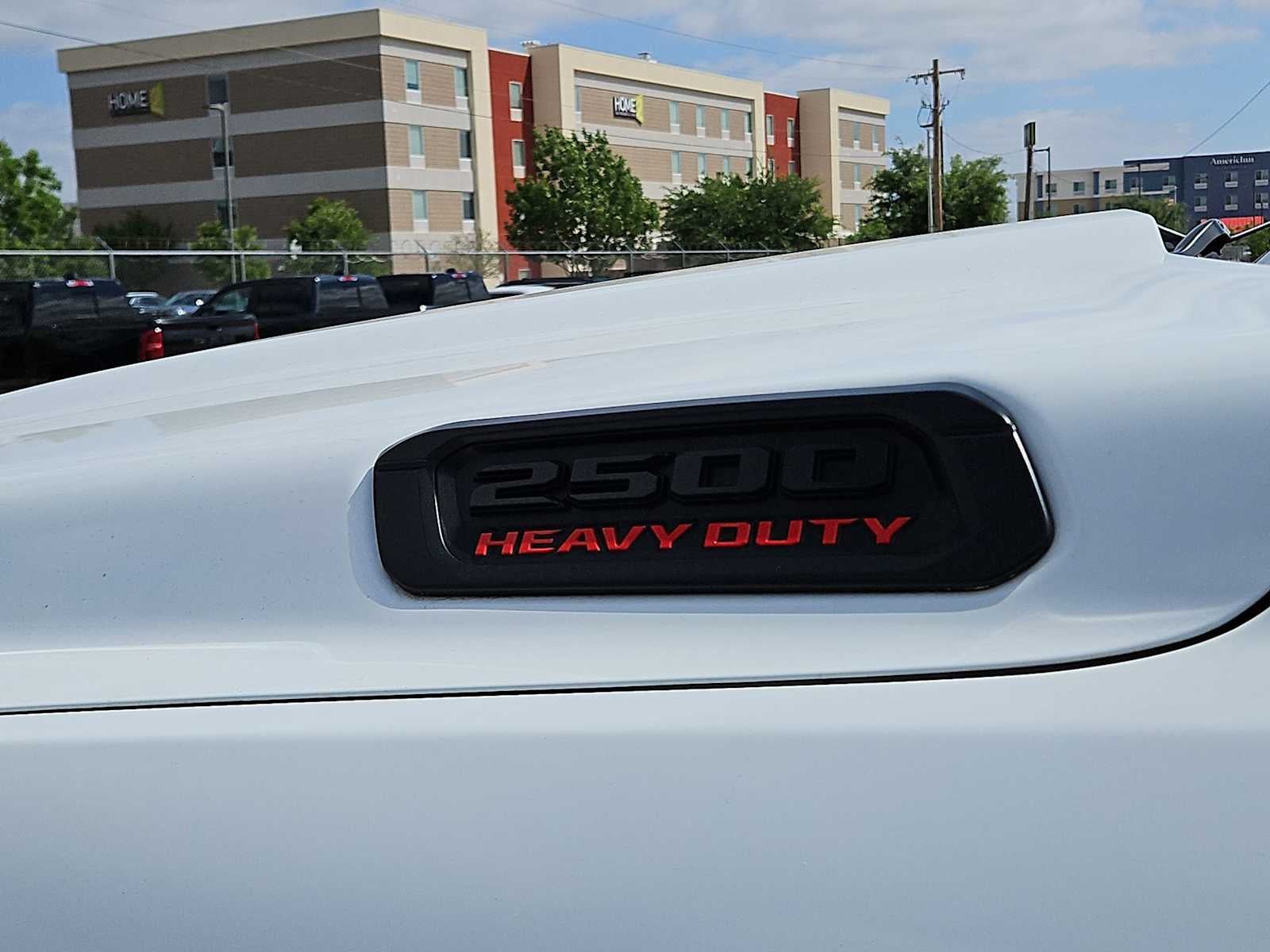 2024 RAM 2500 Tradesman 4x4 Crew Cab 64 Box