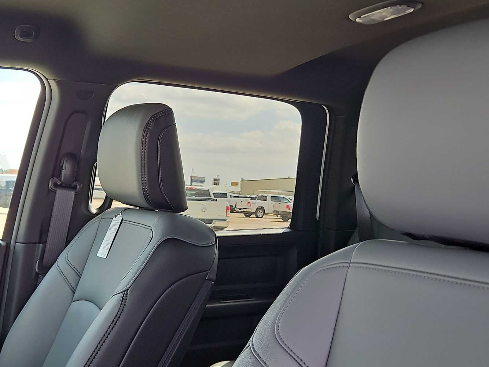 2024 RAM 2500 Tradesman 4x4 Crew Cab 64 Box