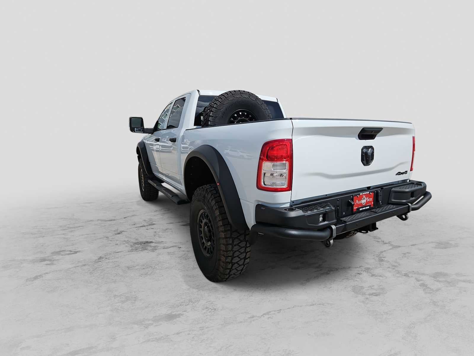 2024 RAM 2500 Tradesman 4x4 Crew Cab 64 Box