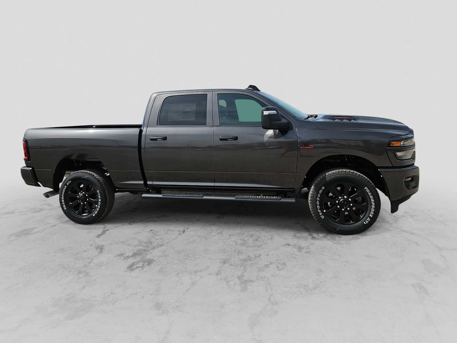 2026 RAM Ram 2500 RAM 2500 BLACK EXPRESS CREW CAB 4X4 6'4' BOX