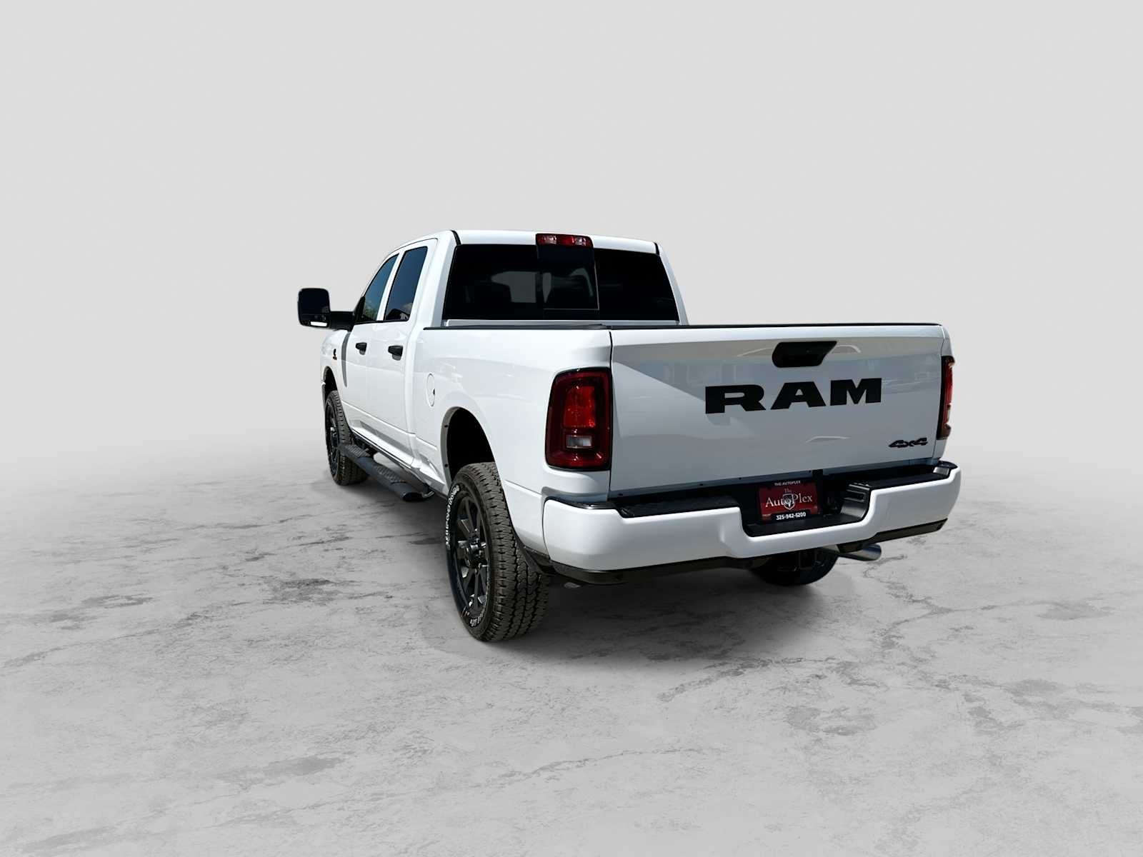 2027 RAM 2500 RAM 2500 BLACK EXPRESS CREW CAB 4X4 6'4' BOX
