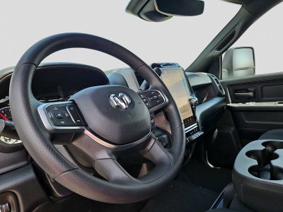 2026 RAM 2500 RAM 2500 BLACK EXPRESS CREW CAB 4X4 6'4' BOX