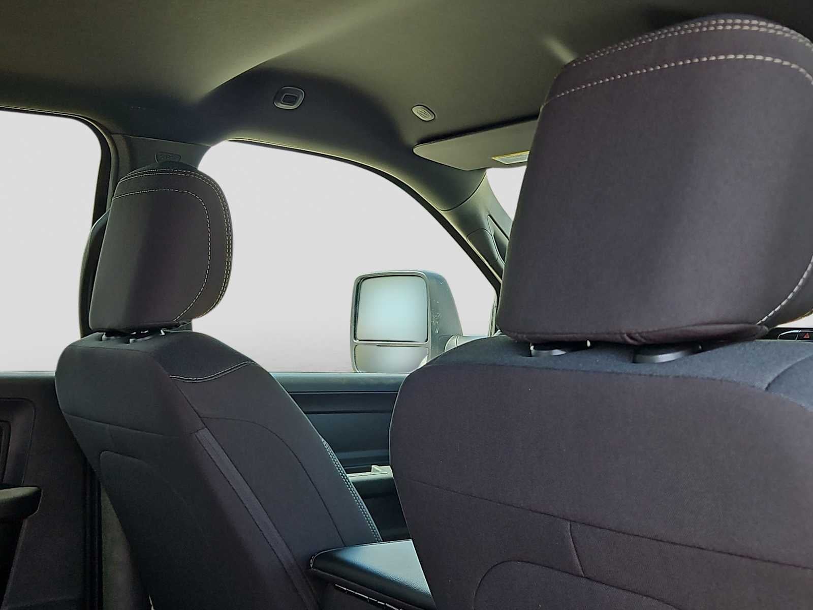 2026 RAM 2500 RAM 2500 BLACK EXPRESS CREW CAB 4X4 6'4' BOX