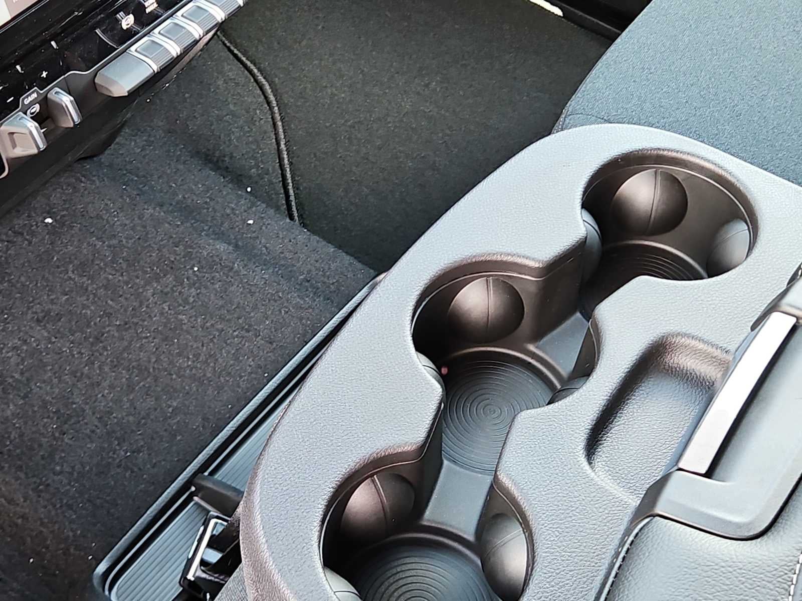 2026 RAM 2500 RAM 2500 BLACK EXPRESS CREW CAB 4X4 6'4' BOX