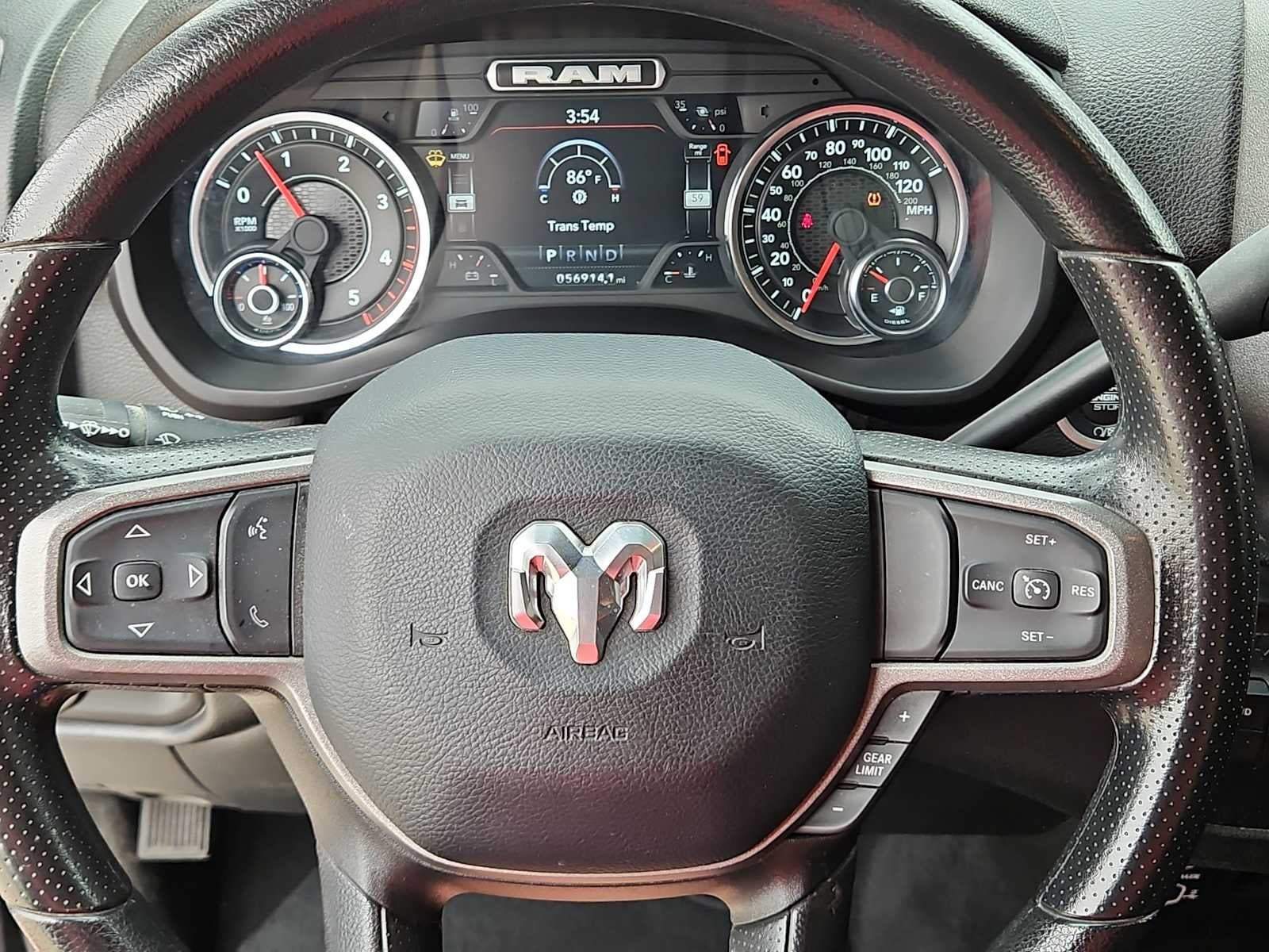 2023 RAM 2500 Tradesman Crew Cab 4x4 6'4' Box