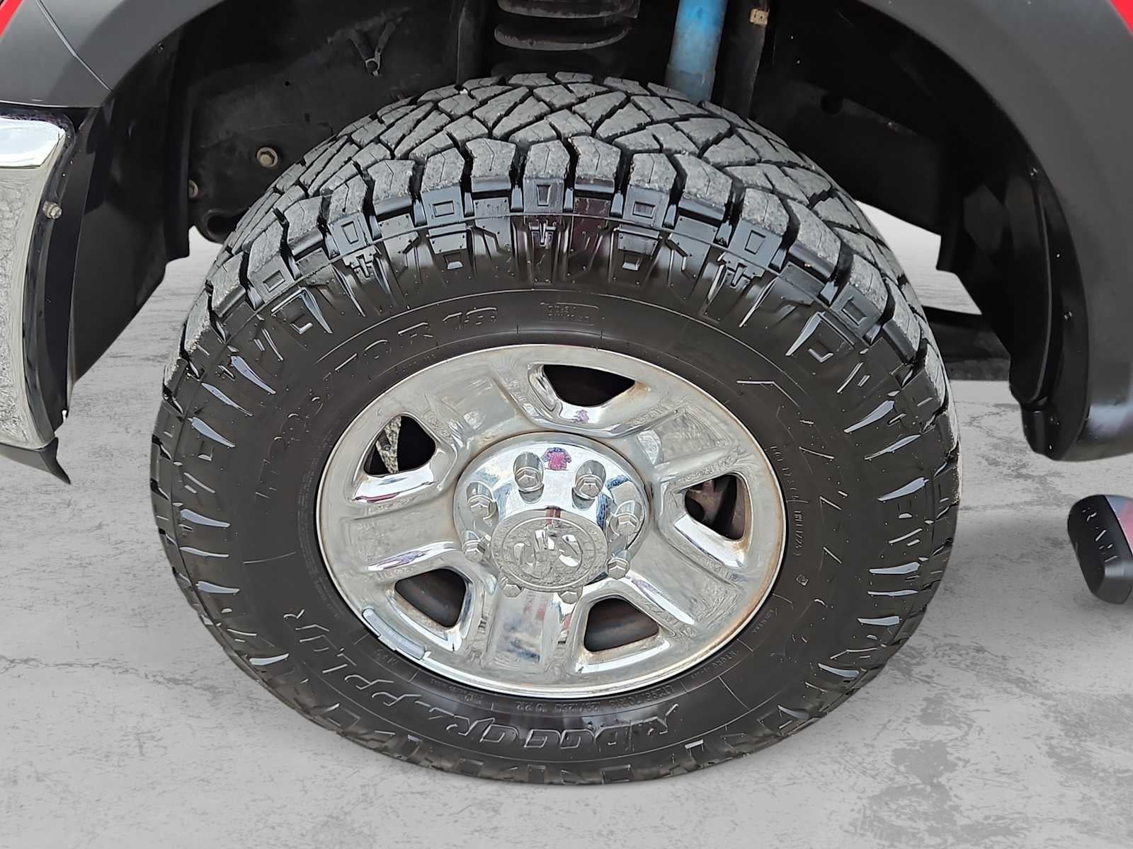2017 RAM 2500 Tradesman Crew Cab 4x4 6'4' Box