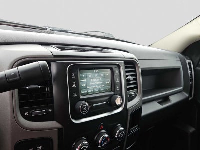 2017 RAM 2500 Tradesman Crew Cab 4x4 6'4' Box
