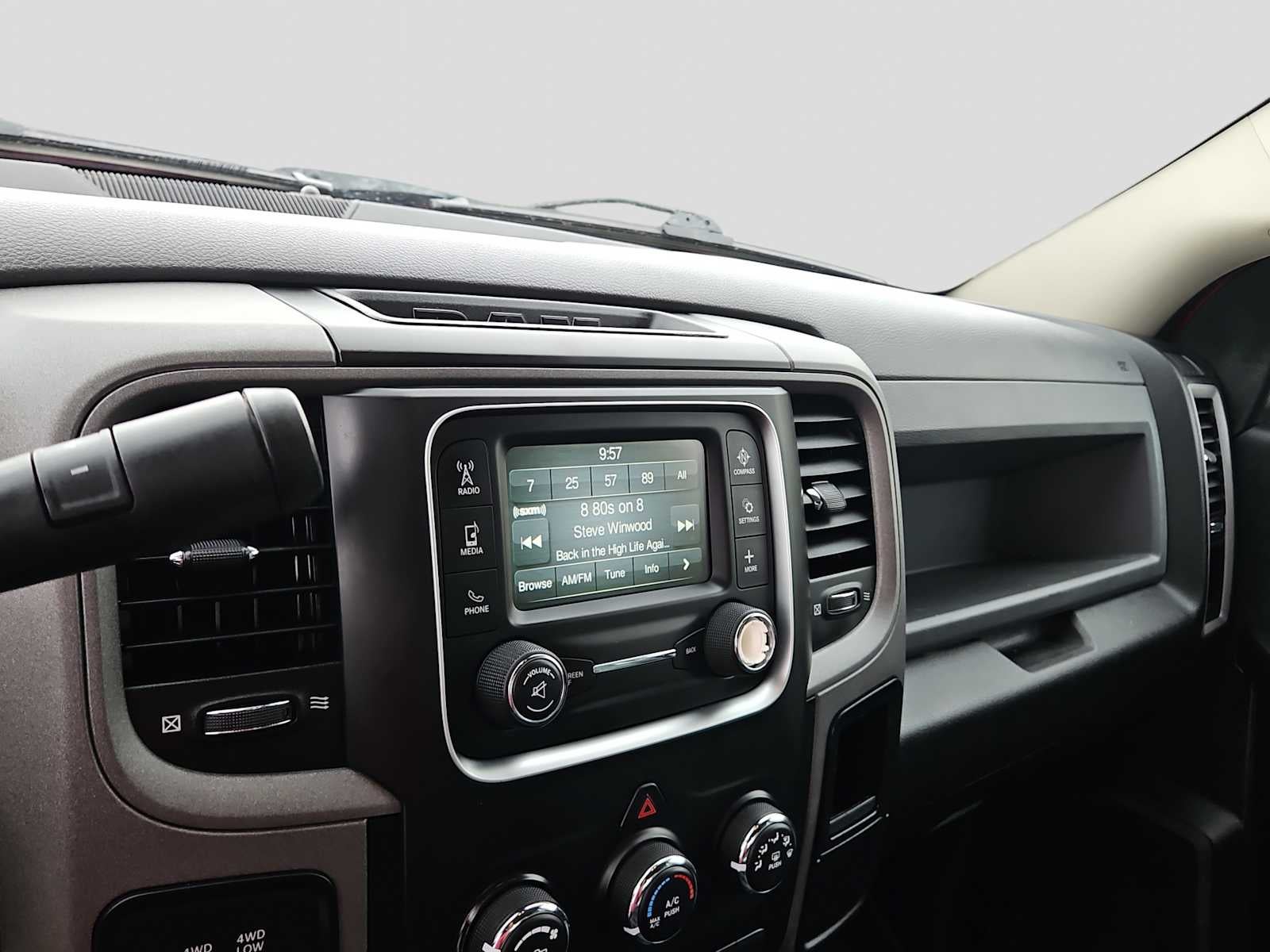 2017 RAM 2500 Tradesman Crew Cab 4x4 6'4' Box