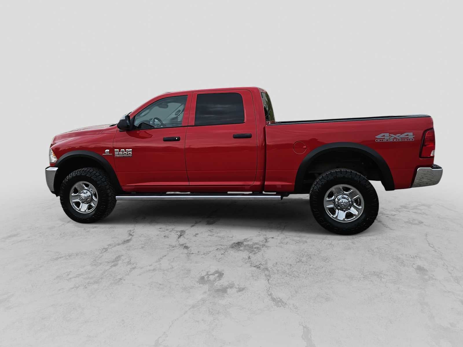2017 RAM 2500 Tradesman Crew Cab 4x4 6'4' Box