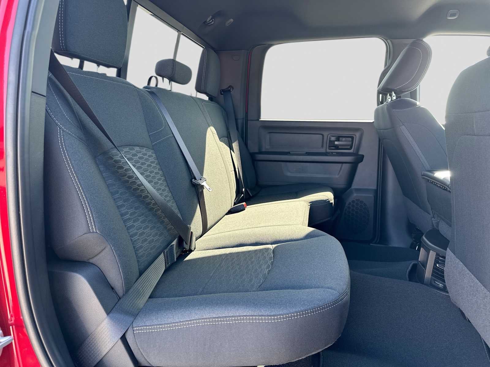 2026 RAM 2500 RAM 2500 BLACK EXPRESS CREW CAB 4X4 6'4' BOX