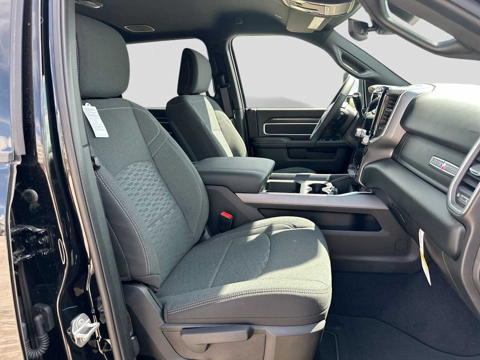 2027 RAM 2500 RAM 2500 LONE STAR CREW CAB 4X4 6'4' BOX
