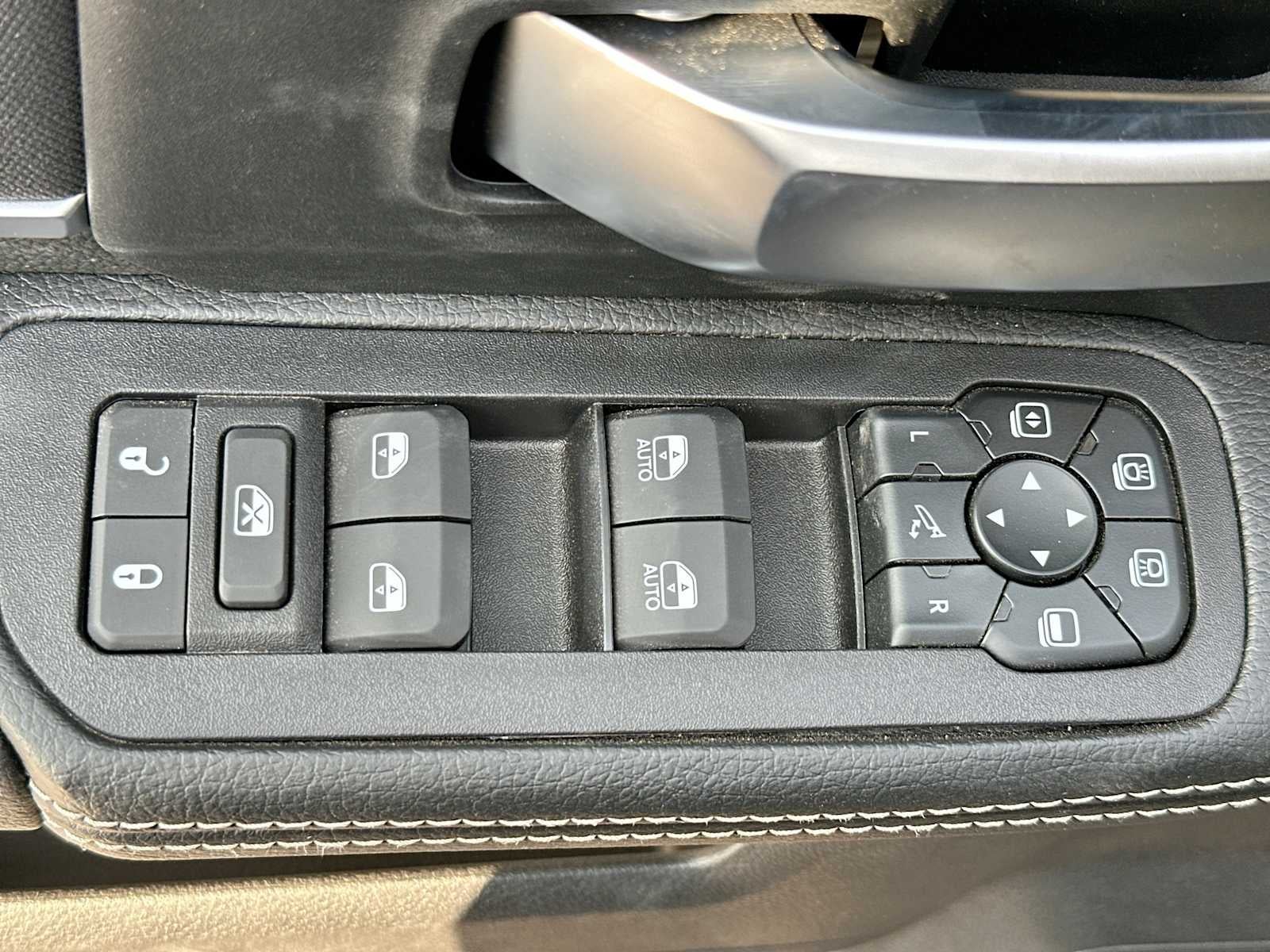 2027 RAM 2500 RAM 2500 LONE STAR CREW CAB 4X4 6'4' BOX