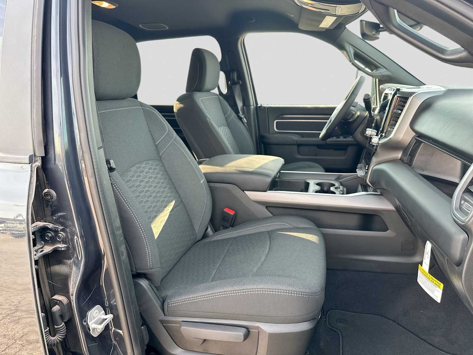 2027 RAM 2500 RAM 2500 LONE STAR CREW CAB 4X4 6'4' BOX