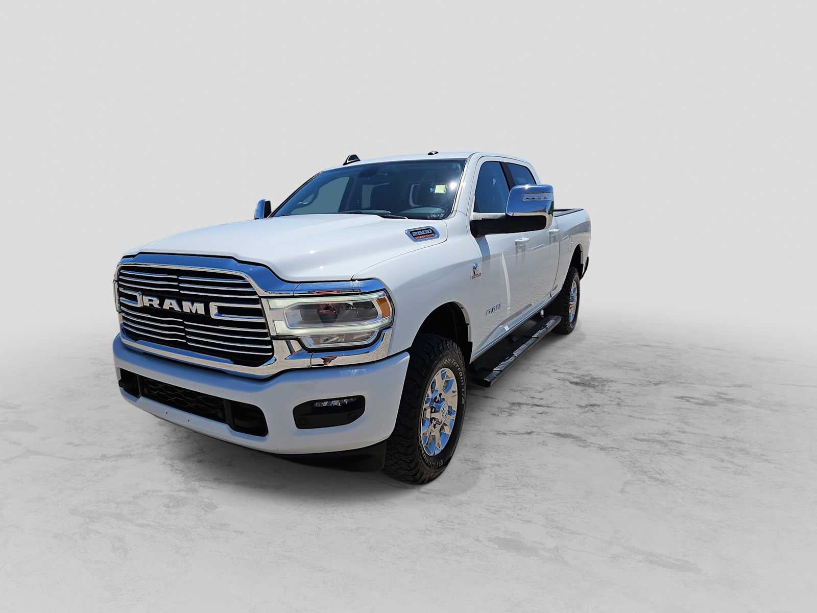 2024 RAM 2500 Laramie Crew Cab 4x4 6'4' Box