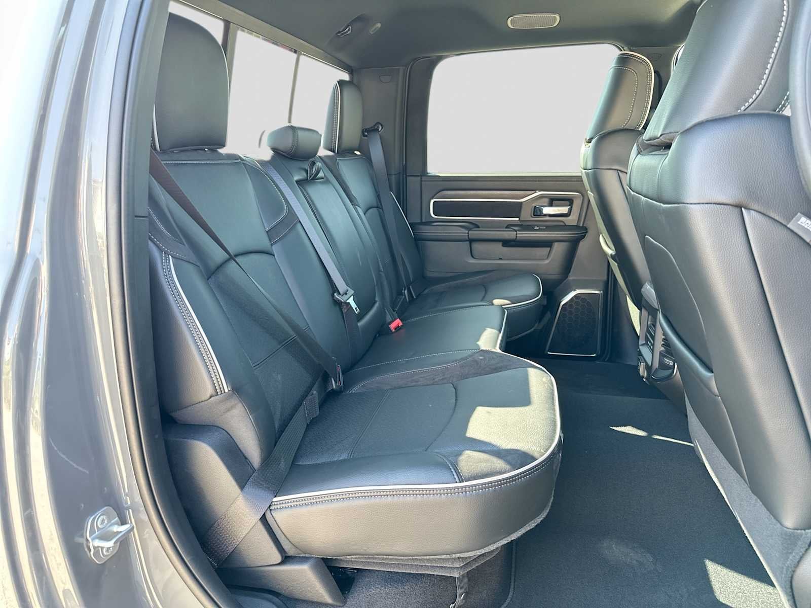 2027 RAM 2500 RAM 2500 LARAMIE CREW CAB 4X4 6'4' BOX