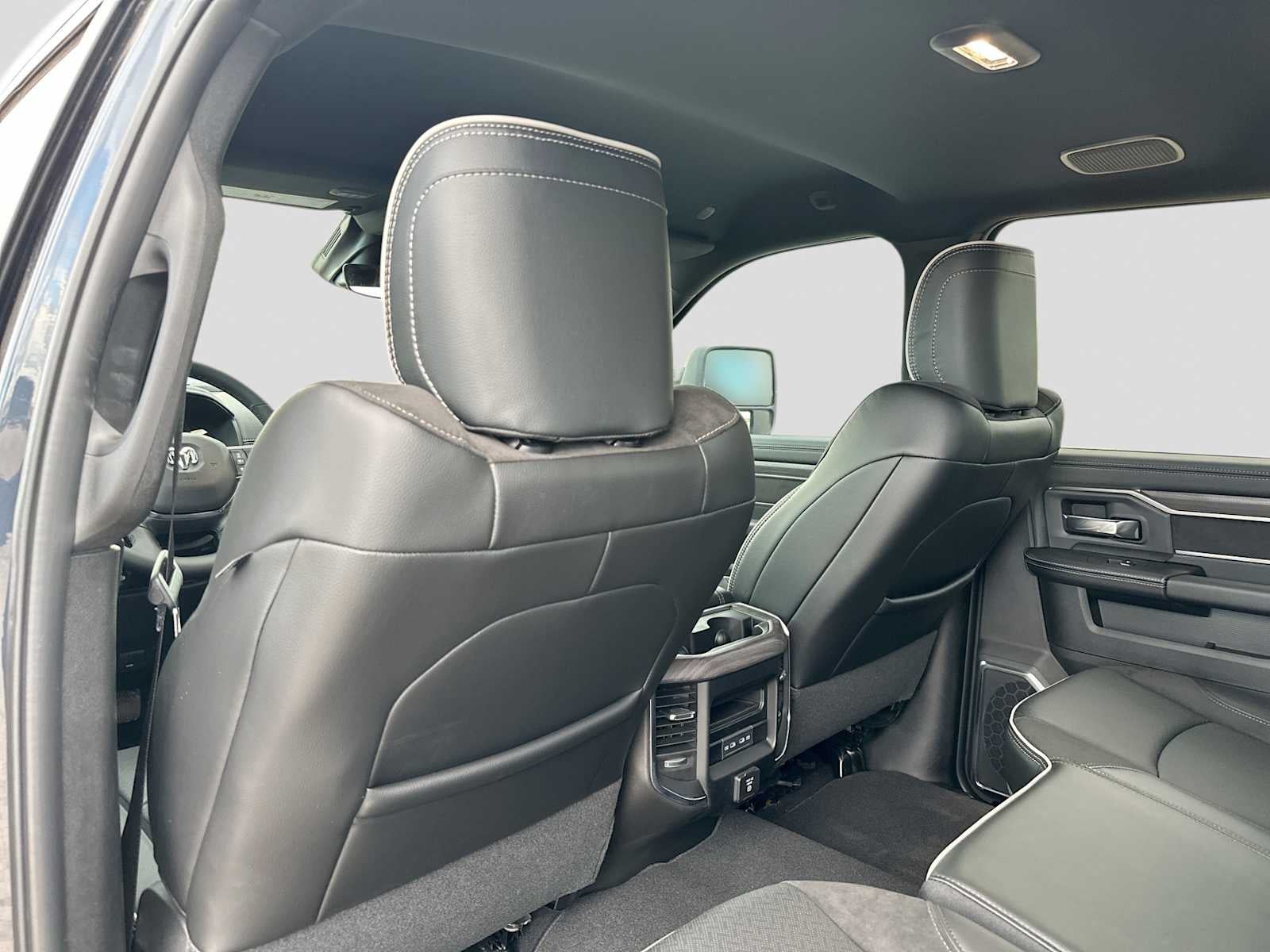 2027 RAM 2500 RAM 2500 LARAMIE CREW CAB 4X4 6'4' BOX
