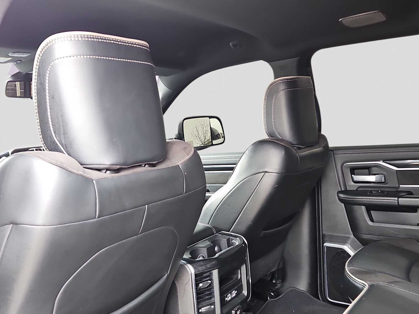 2022 RAM 2500 Laramie Crew Cab 4x4 6'4' Box