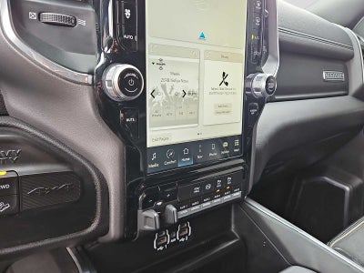 2022 RAM 2500 Laramie Crew Cab 4x4 6'4' Box