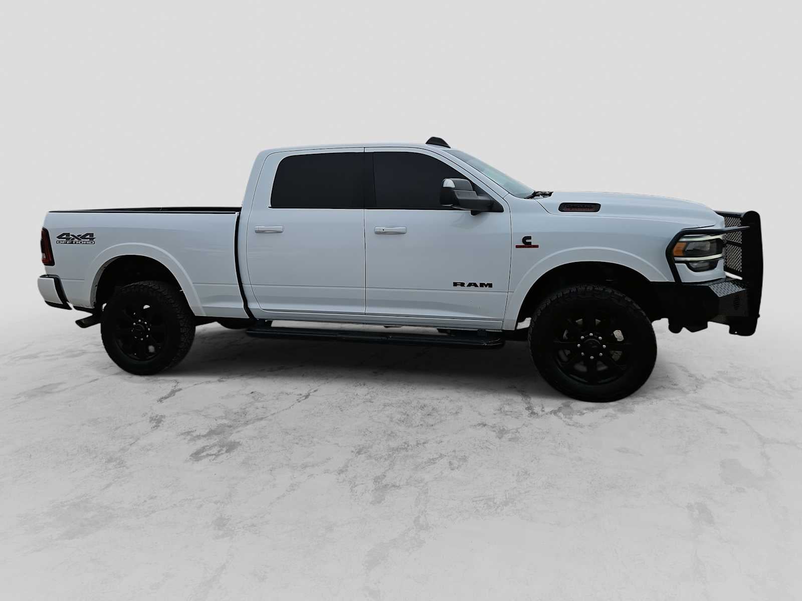 2022 RAM 2500 Laramie Crew Cab 4x4 6'4' Box