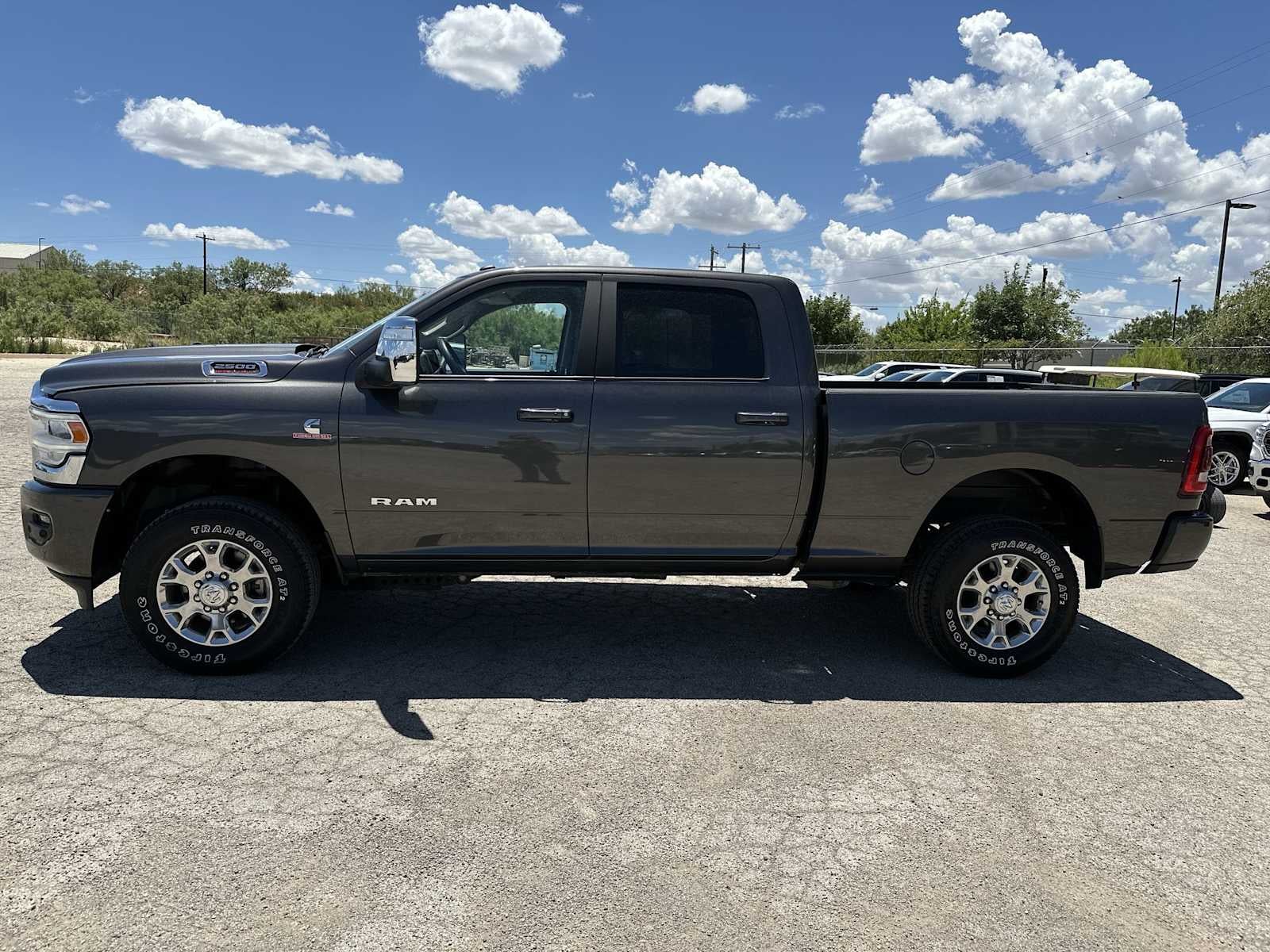 2024 RAM 2500 Laramie 4x4 Crew Cab 64 Box