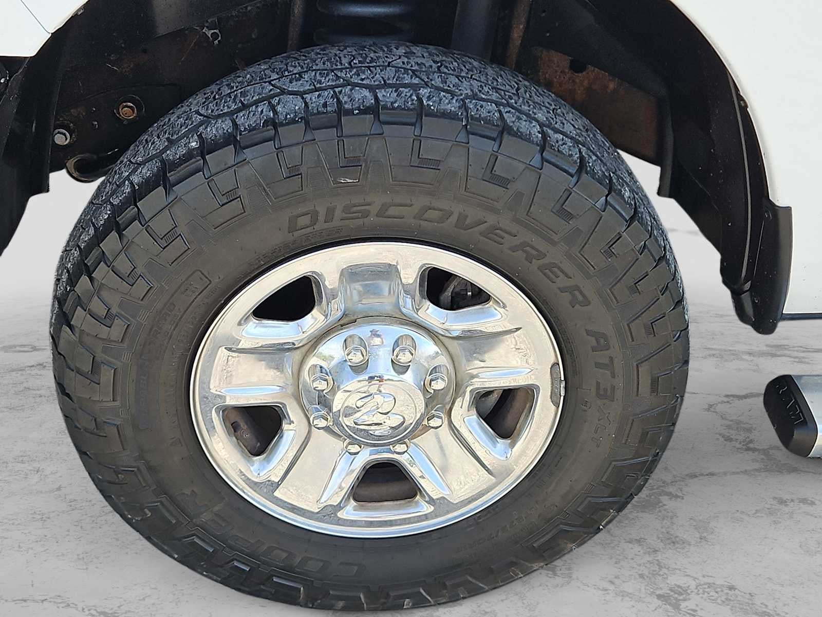 2017 RAM 2500 Tradesman Crew Cab 4x4 8' Box